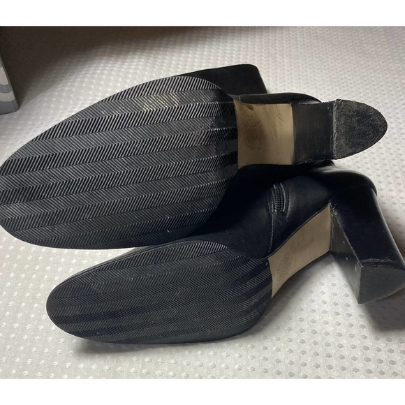 Tahari Boot SZ 9M Jessica Heel Black soft Leather 3 1/2in - Picture 5 of 8